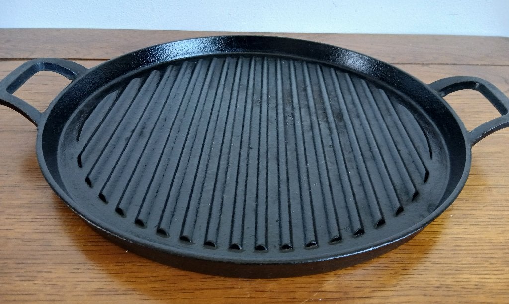 Grote ronde gietijzeren grillplaat/grillpan 30cm doorsnee, Huis en Inrichting, Gebruikt, Ophalen of Verzenden, Geschikt voor barbecue