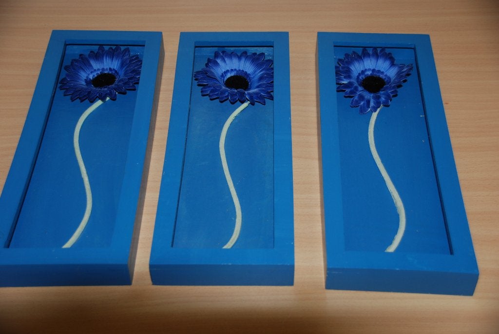 Lijst jes met gerbera.                  3 X aanwezig., Gebruikt, Overige typen, Blauw, Ophalen of Verzenden
