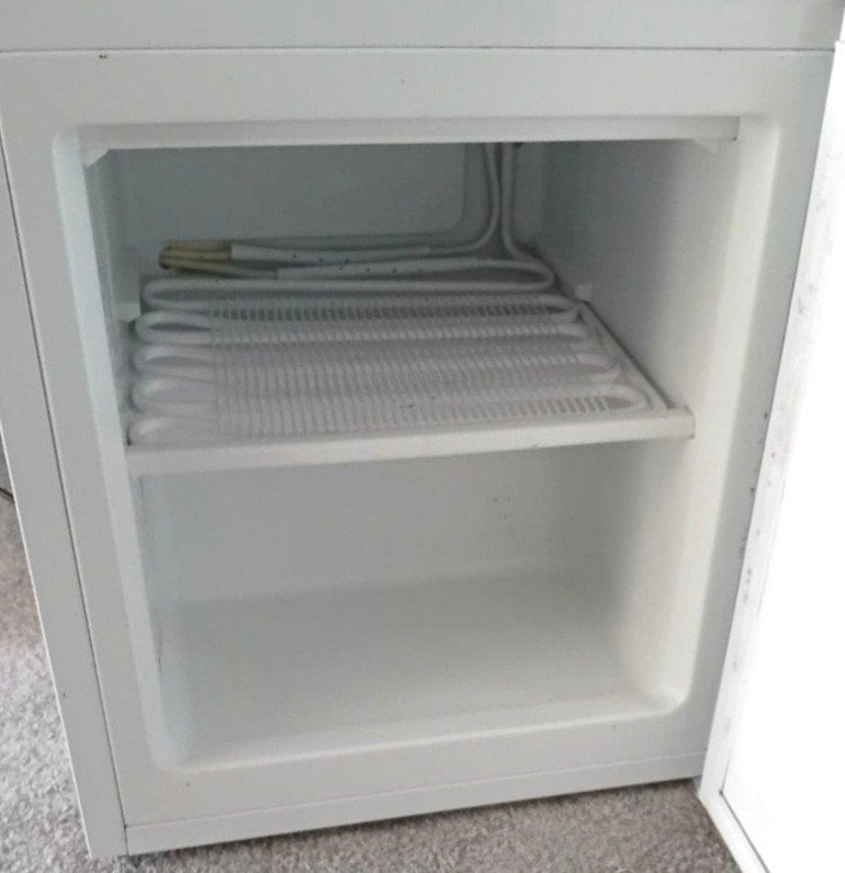 Compacte tafelmodel vriezer,ideaal voor kleinere ruimtes., Gebruikt, Minder dan 85 cm, Minder dan 60 cm, Energieklasse A of zuiniger
