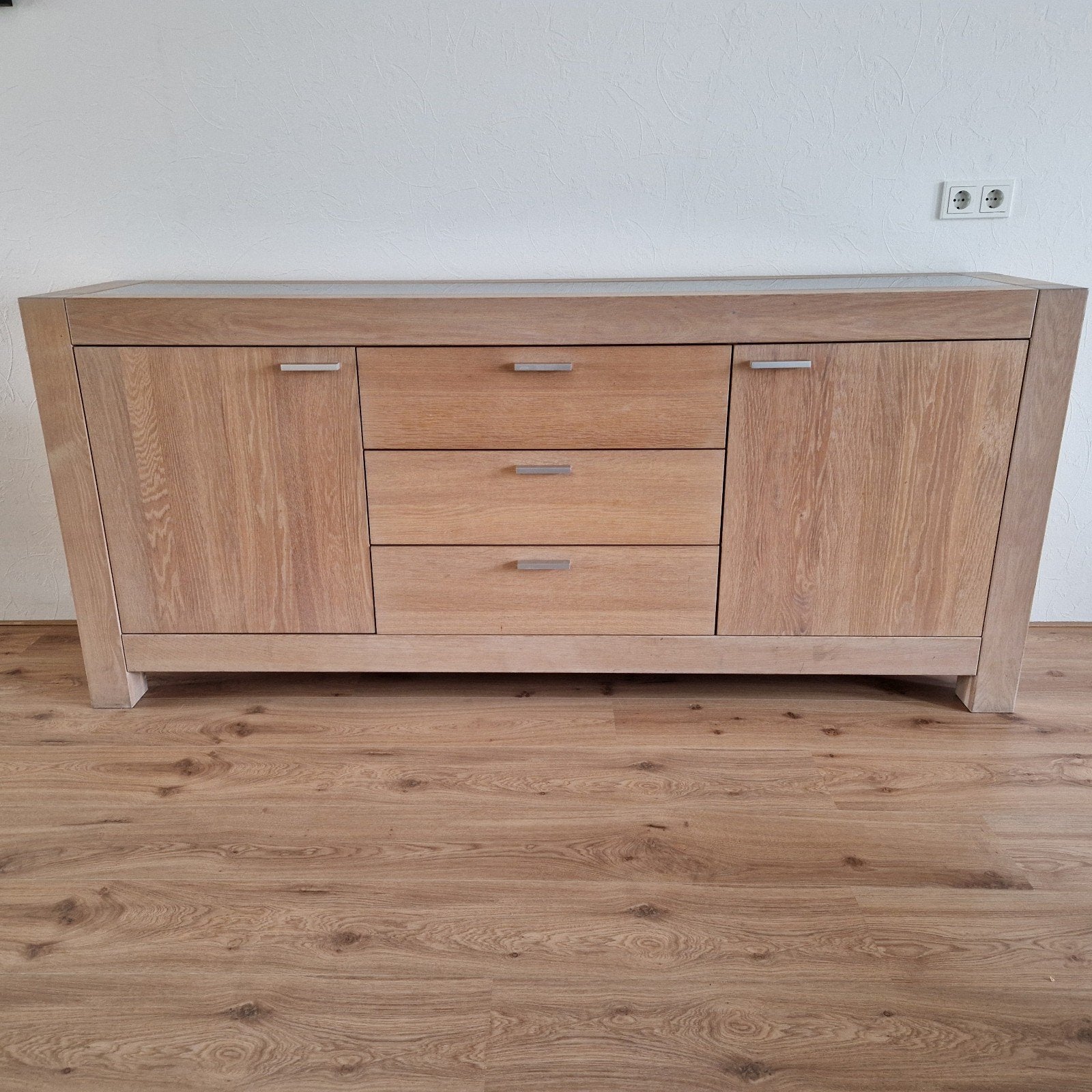Eikenhouten dressoir met natuurstenen blad, lades en deuren,, Ophalen, Minder dan 50 cm, Met lade(s), Zo goed als nieuw