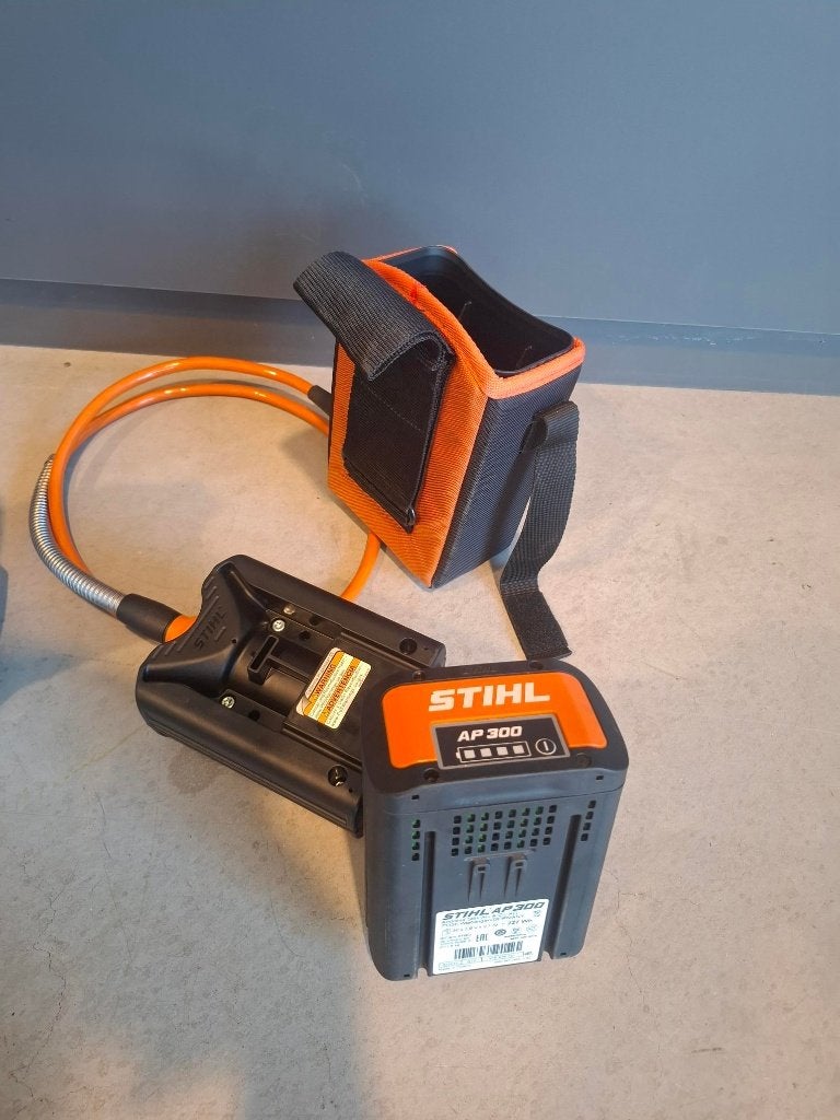 Stihl KMA combi tool / BGA 100 set inclusief accu en lader, Ophalen of Verzenden, Zo goed als nieuw, Stihl