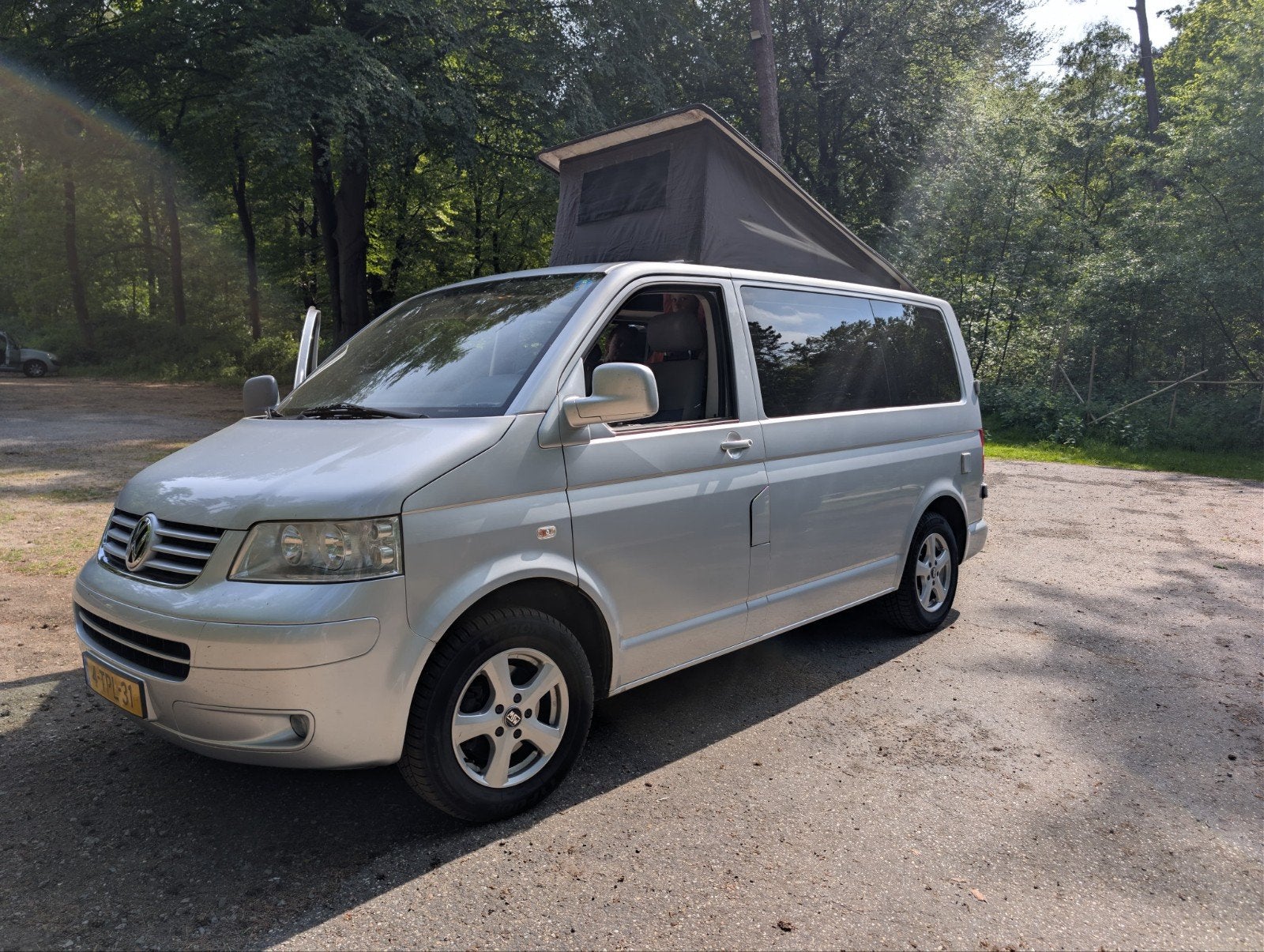 Volkswagen transporter T5 camper camperkenteken 2007 Grijs, Buscamper of Camperbus, Volkswagen, Tot en met 2, Treinzit