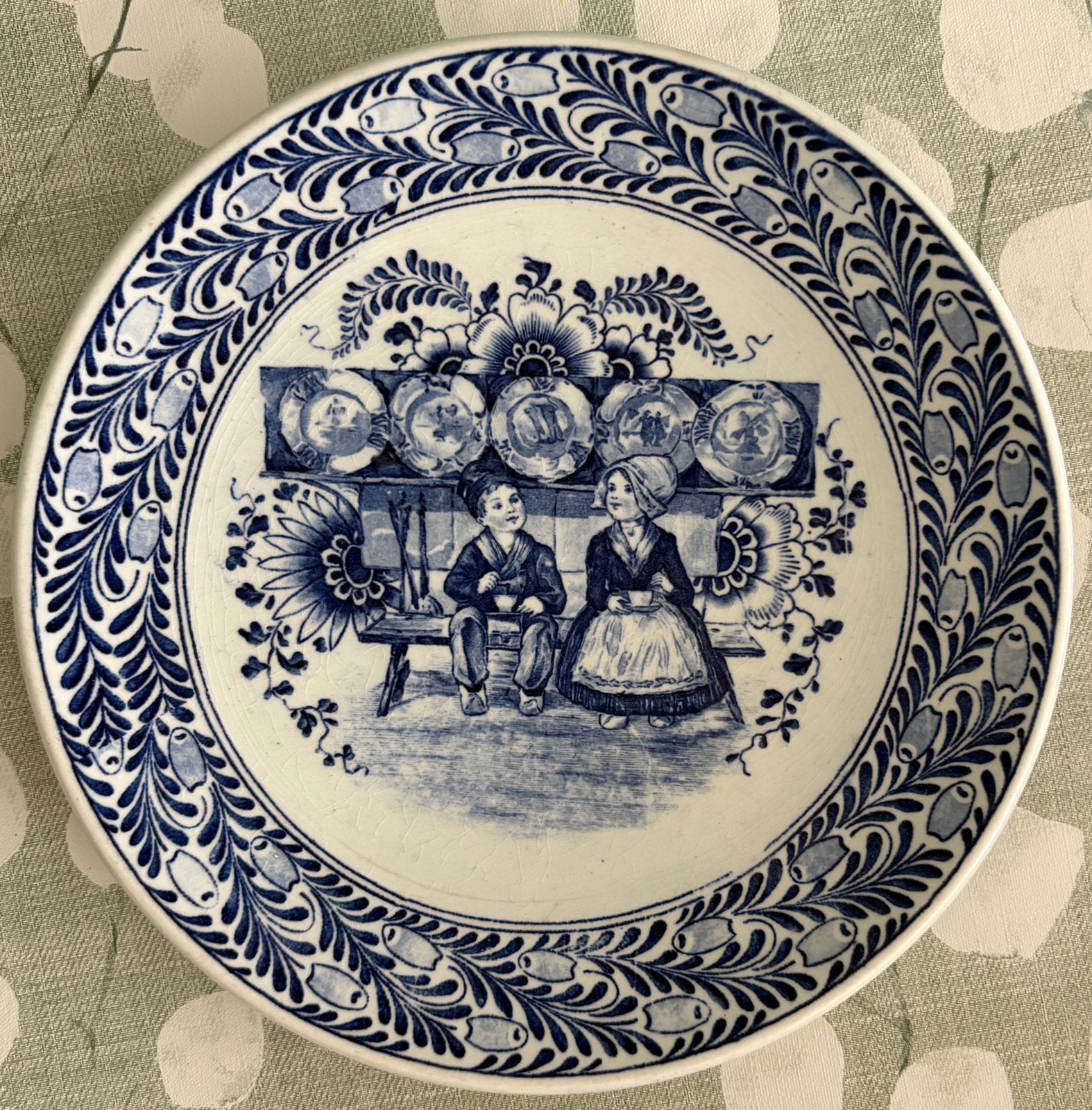 Delftsblauw wandbord jongen en meisje, Ophalen of Verzenden