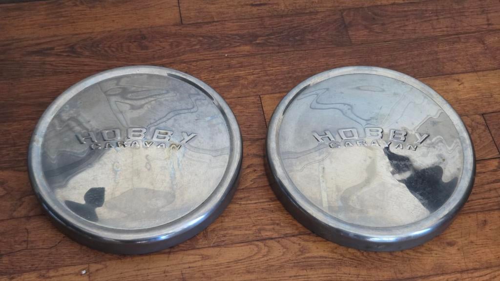2x vintage Hobby Caravan wieldop oude wieldoppen, Auto diversen, Wieldoppen, Ophalen of Verzenden, Gebruikt