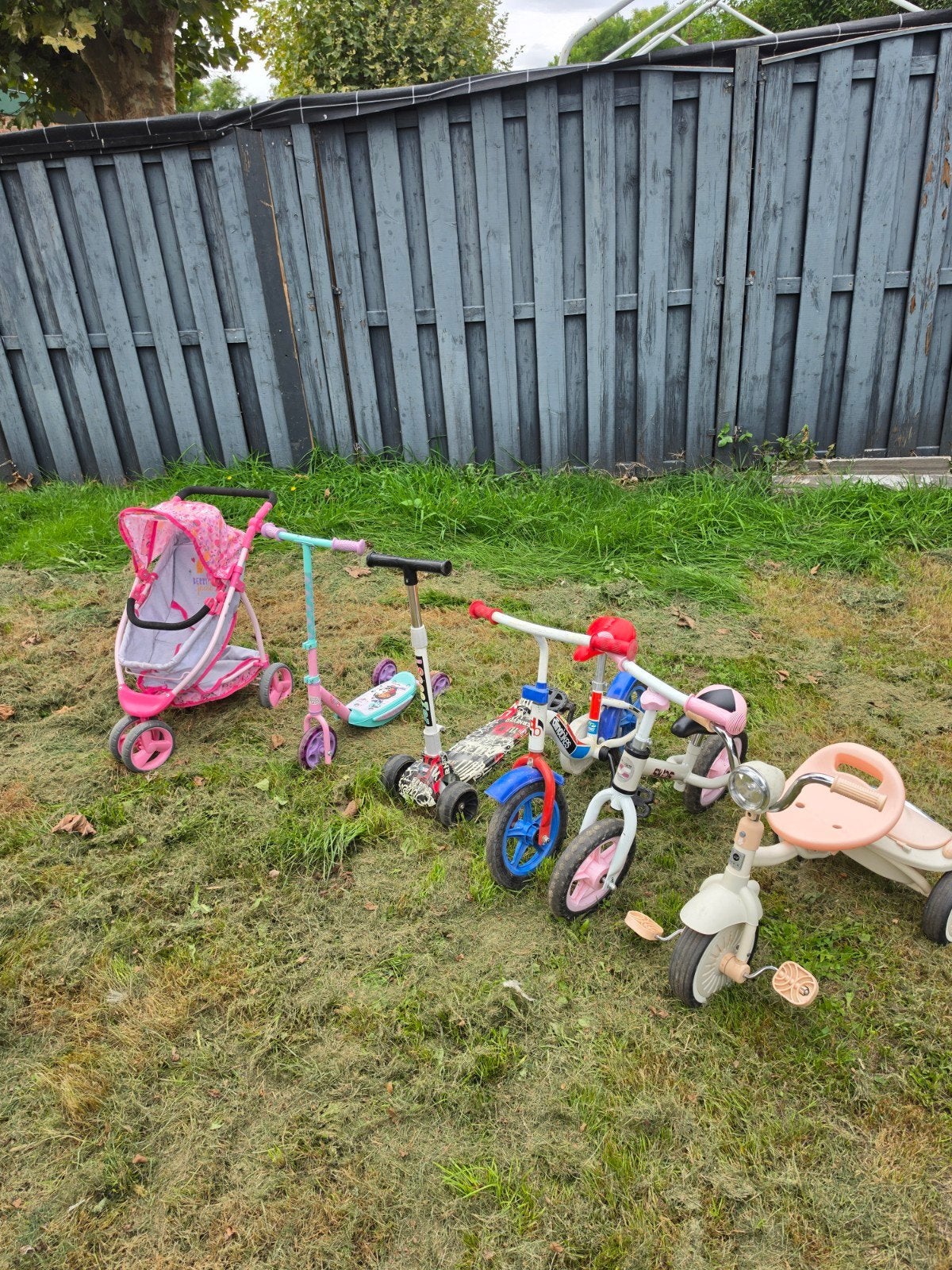 Diverse kinderfietsen en loopvoertuigen, Ophalen of Verzenden, Gebruikt, Overige typen