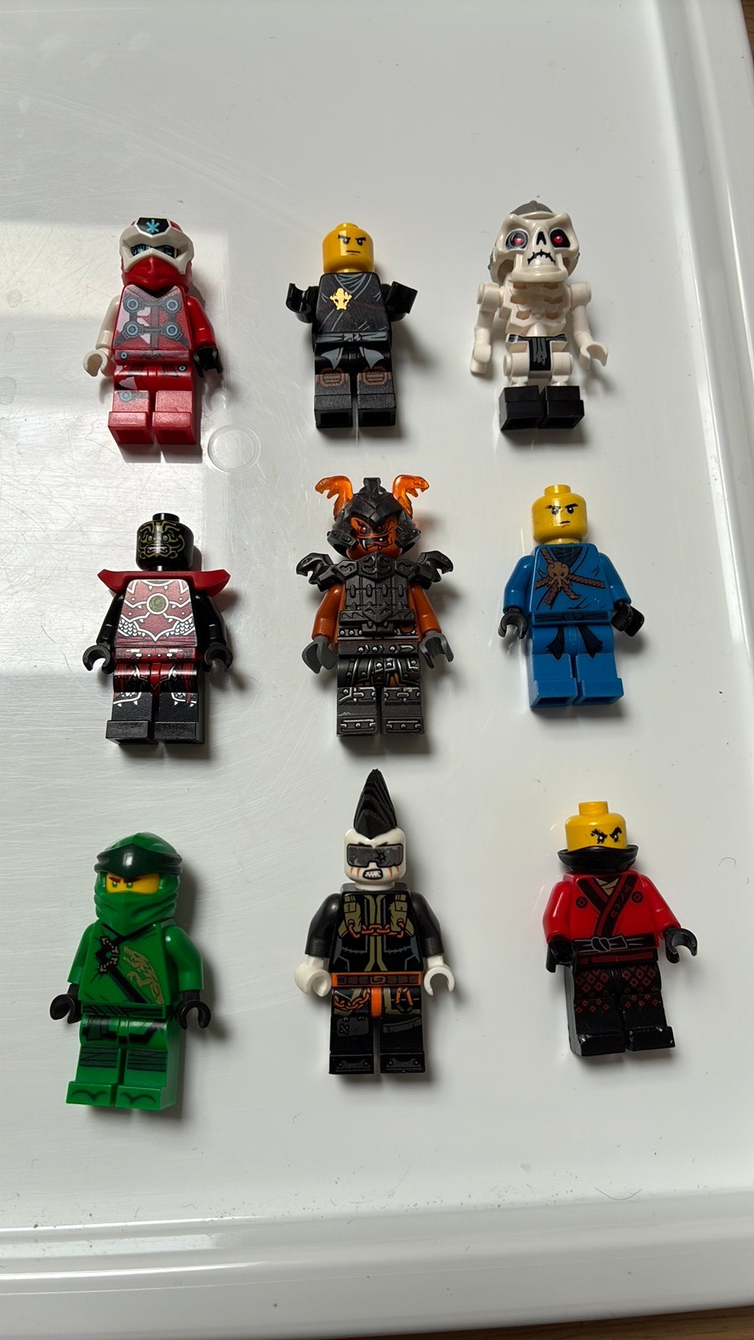 9 lego Ninjago minifiguren, Gebruikt, Lego, Ophalen of Verzenden, Minifiguur