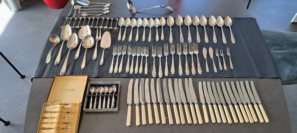 Te koop verzilvert Keltum bestek met bijbehorende delen, Ophalen, Overige materialen, Gebruikt, Keltum