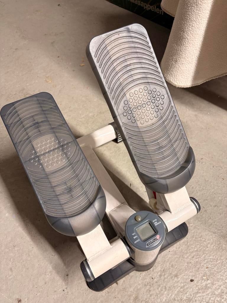 Compacte Stepper voor Thuis Fitness, Sport en Fitness, Fitnessmaterialen, Ophalen, Gebruikt, Benen, Overige typen