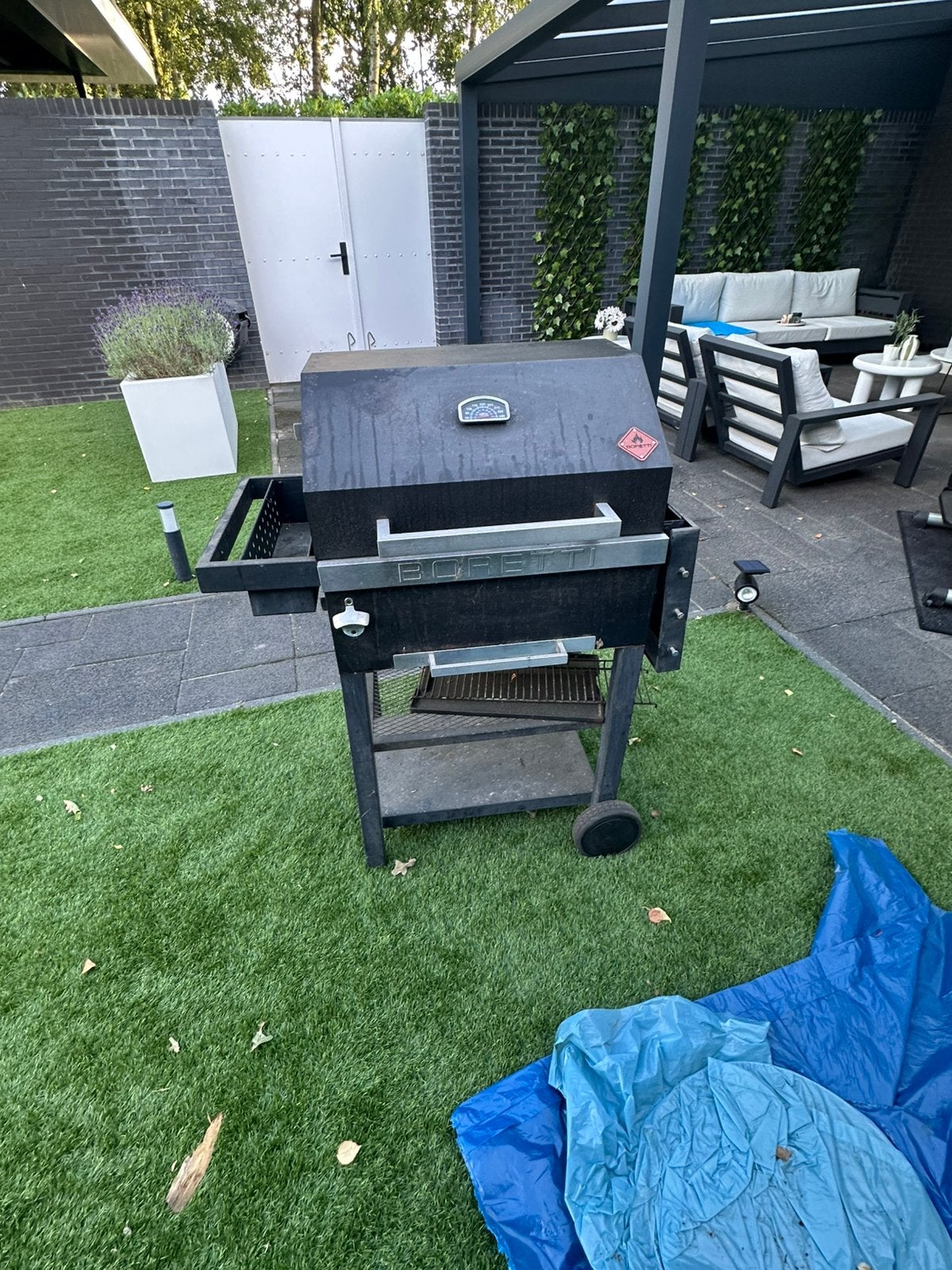 Boretti barbecue, Ophalen, Zo goed als nieuw