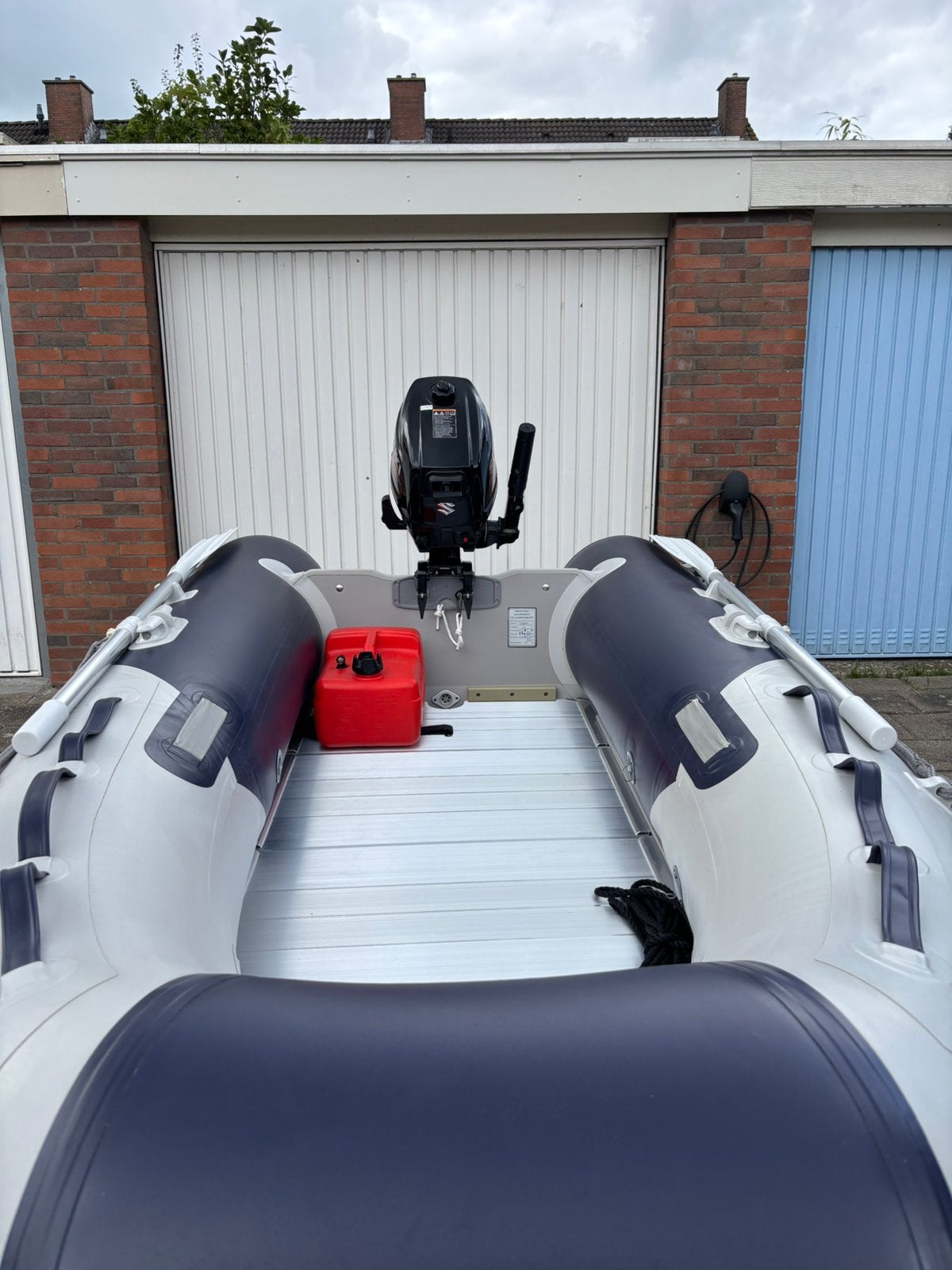 Foto 17 van Beaut TZ300AL Rubberboot met Suzuki DF 6A en Pega Trailer
