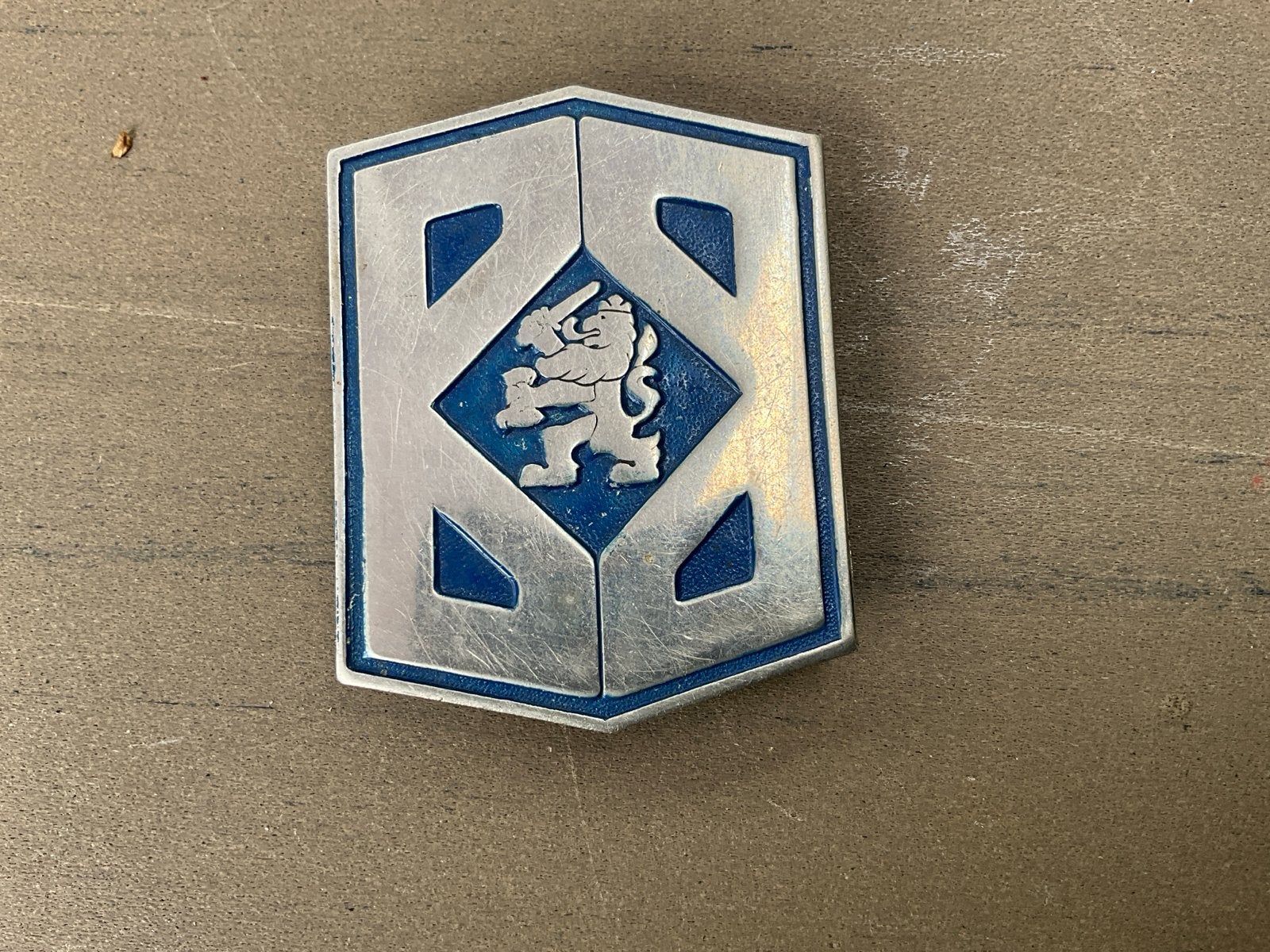Vintage Leeuw Speldje/Pin  Leger of BB, Verzamelen, Militaria | Algemeen, Ophalen of Verzenden, Landmacht