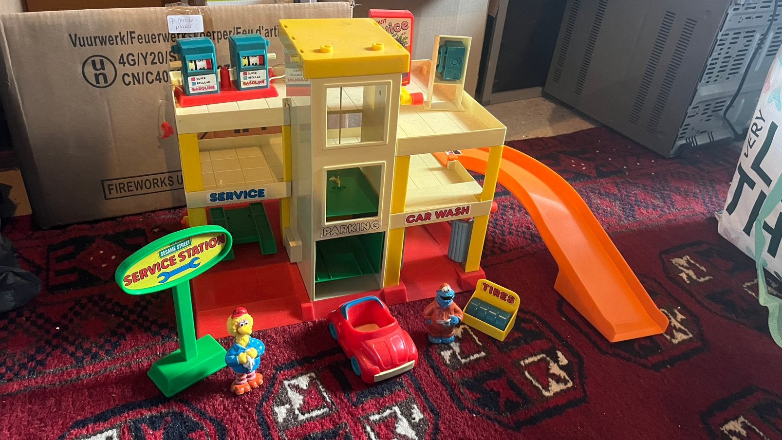 Autogarage Sesamstraat met Pino en Koekiemonster, Ophalen of Verzenden, Gebruikt