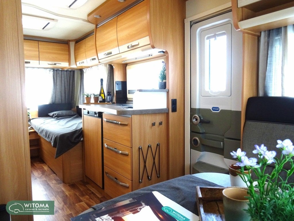 Knaus Sudwind Silver Selection 460 EU SALE mooi compleet, Caravans en Kamperen, Caravans, Standaardzit, Bedrijf, 4 tot 5 meter