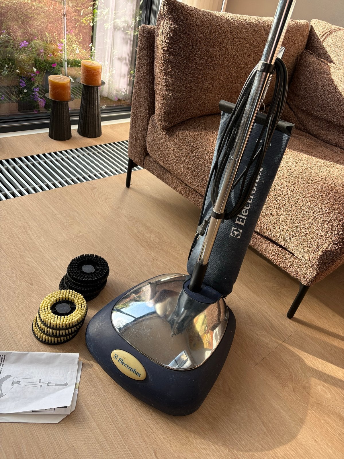 Electrolux Boenmachine ZP14 met 3 borstels en handleiding, Ophalen, Gebruikt, Overige typen