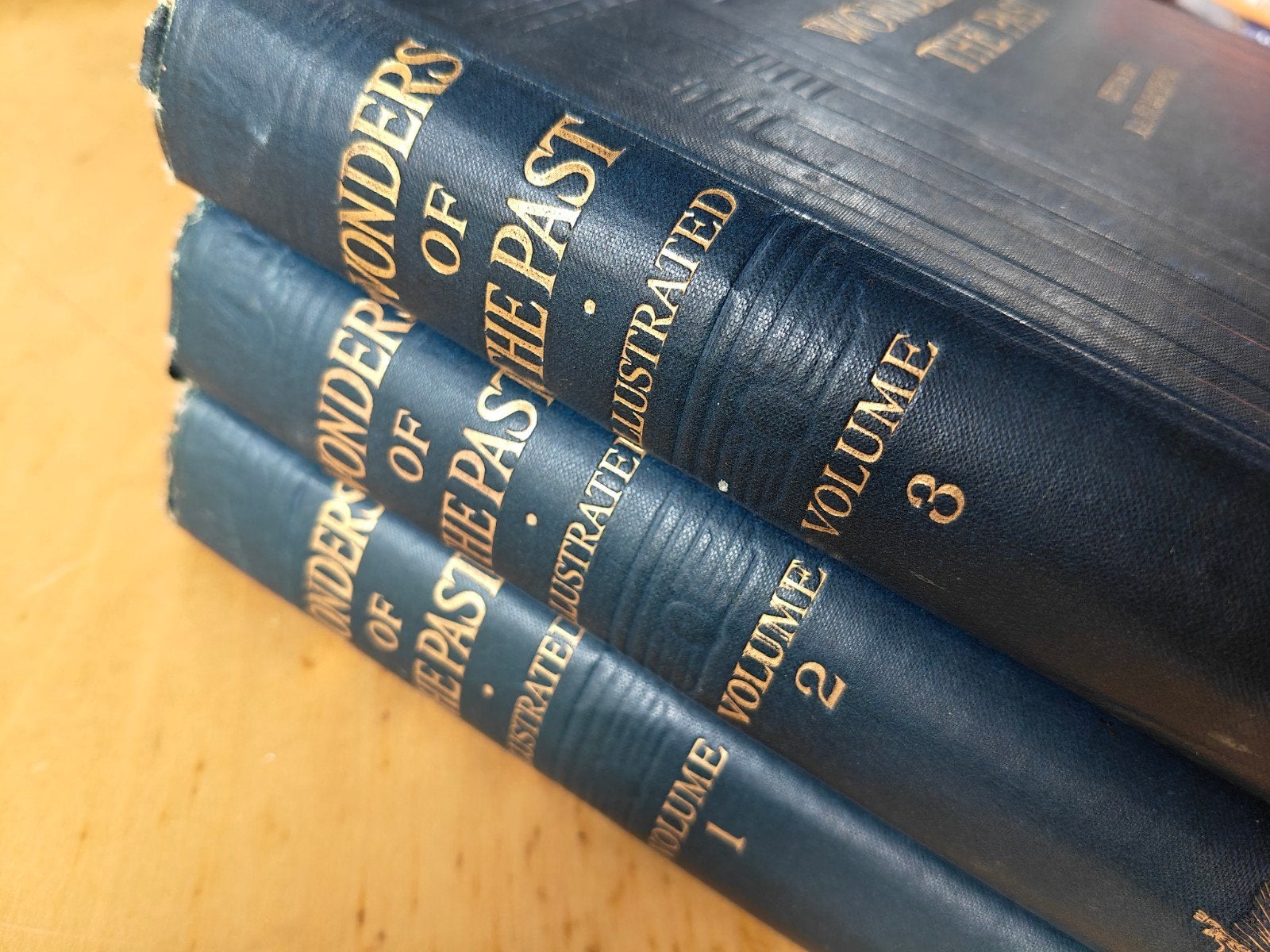 Wonders of the Past: the marvellous works of man (3 volumes), Gelezen, 14e eeuw of eerder, Overige gebieden, Ophalen of Verzenden