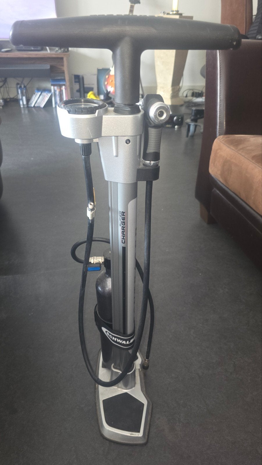Schwalbe Super Charger vloerpomp met drukmeter, Ophalen, Drukmeter, Gebruikt
