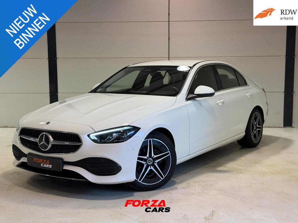 Mercedes-Benz C-klasse 180 Avantgarde | LED | Camera | Dodeh, Auto's, Automaat, Gebruikt, 4 cilinders, Wit