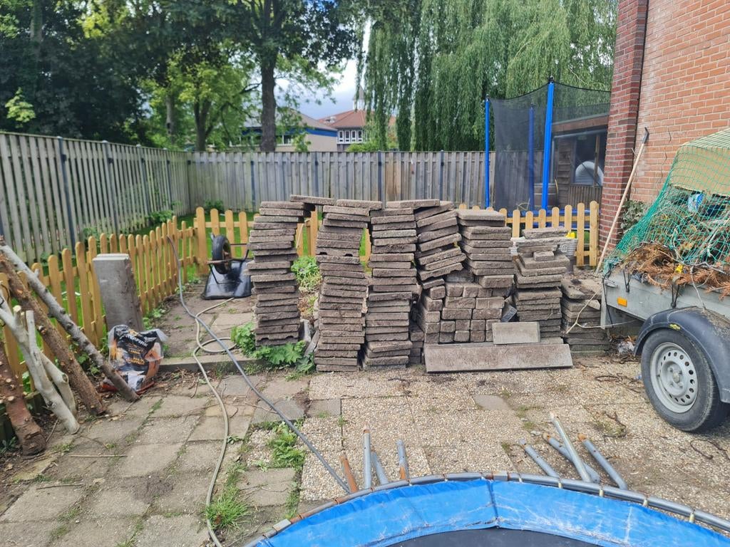 Gebruikte terrastegels en klinkers voor tuin of oprit, Gebruikt, Ophalen of Verzenden, 10 m² of meer, Beton