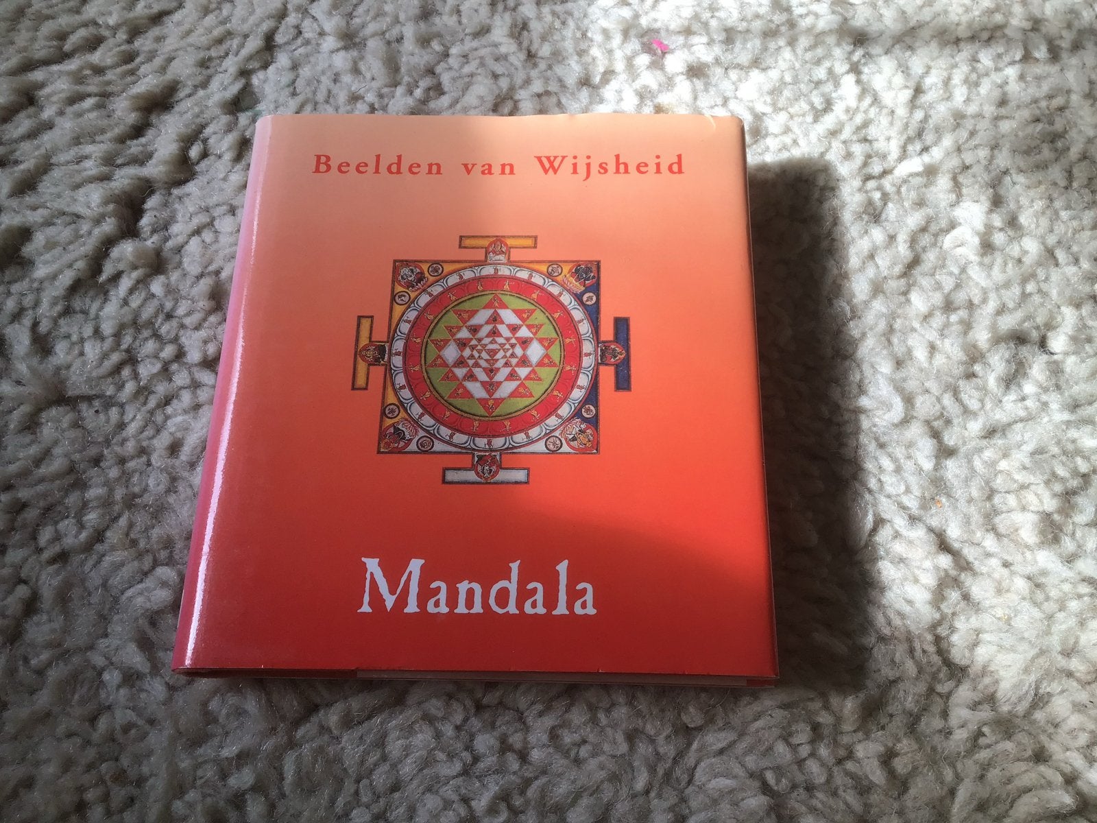 Mandala: Beelden van Wijsheid - opbrengst giro 555, Boeken, Esoterie en Spiritualiteit, Ophalen of Verzenden, Zo goed als nieuw
