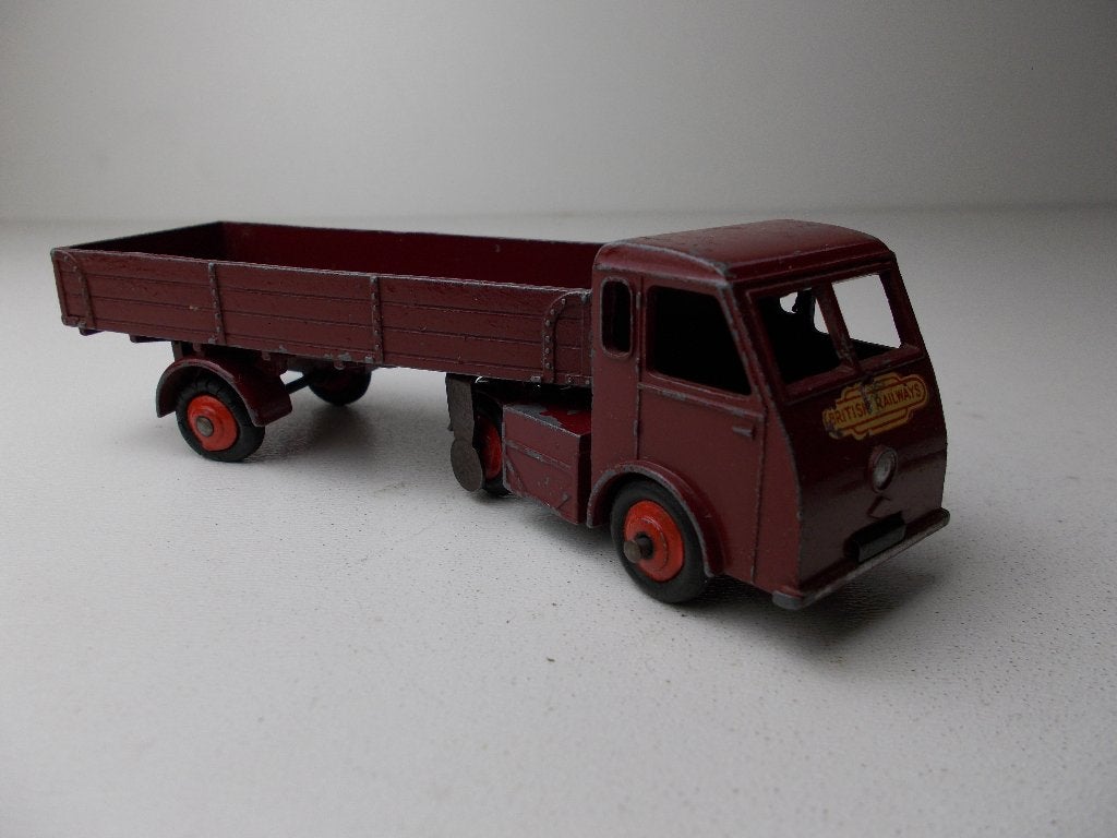 1953 Dinky Toys 421 ARTICULATED LORRY "British Railways" (D), Ophalen of Verzenden, Zo goed als nieuw, Bus of Vrachtwagen, Dinky Toys