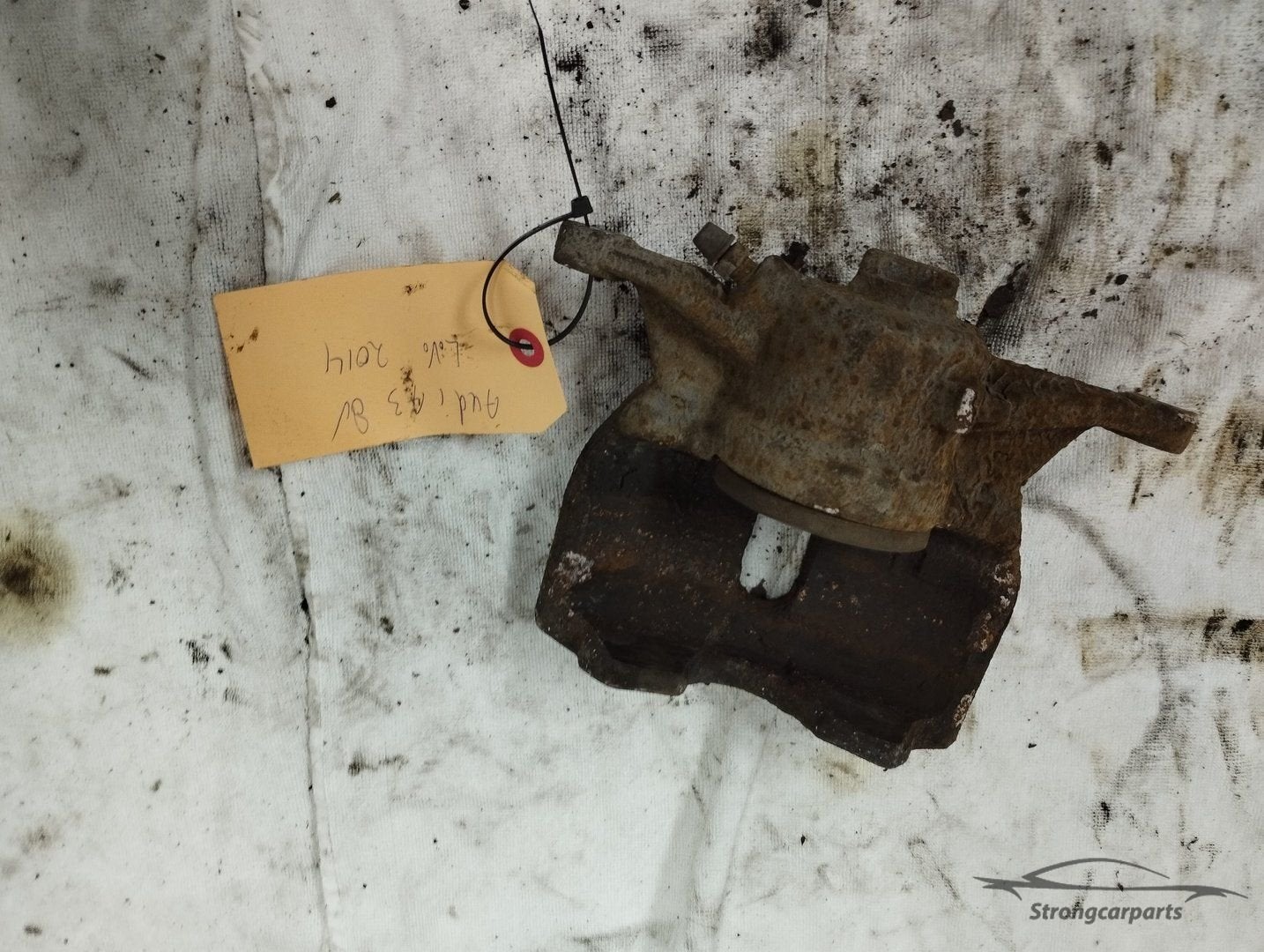 Remklauw links voor Audi A3 8V 8V0615123, Gebruikt, -, -, -
