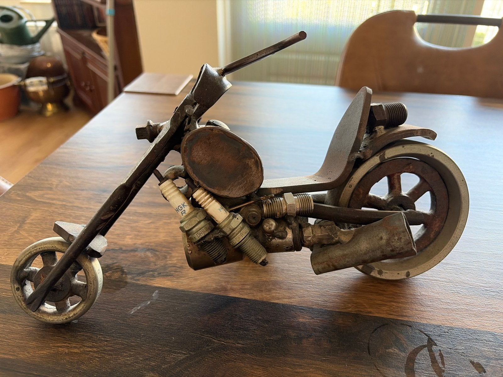 Unieke handgemaakte metalen motorfiets sculptuur, Antiek en Kunst, Meerkleurig, Object, Handgemaakt, Ophalen of Verzenden
