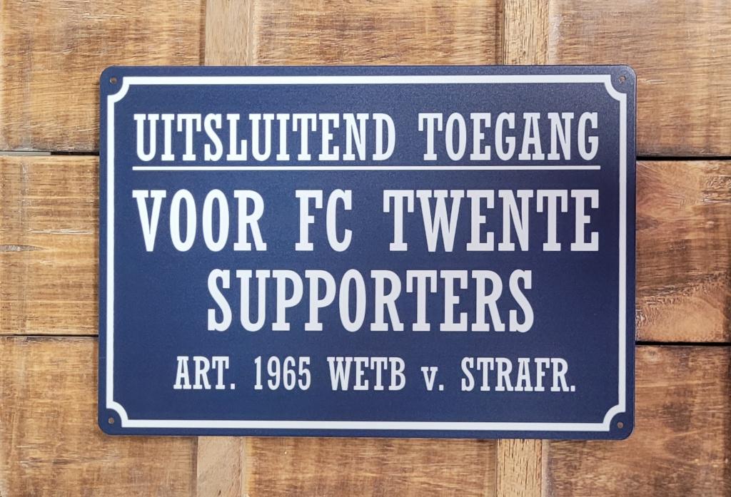 Uitsluitend toegang FC Twente supporters metalen reclamebord, Info@deconoord.nl, Deco Noord, Nieuw, Ophalen of Verzenden