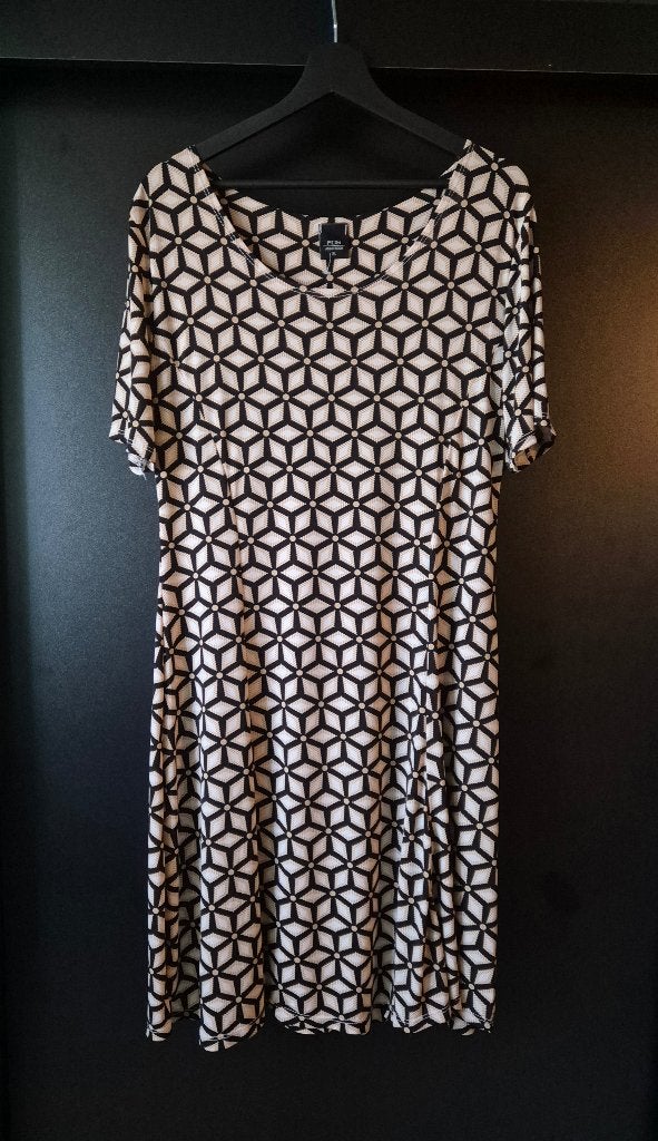 Jurk van FOS Amsterdam maat XL, Kleding | Dames, Jurken, Maat 46/48 (XL) of groter, FOS Amsterdam, Nieuw, Knielengte