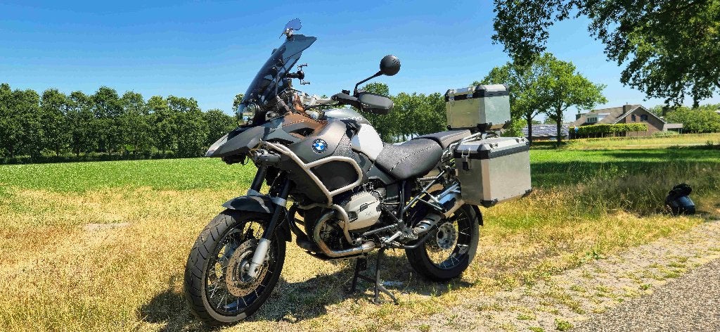 Zeer nette BMW R 1200 GS ADVENTURE + VOLLEDIGE KOFFERSET, 2 cilinders, Handvatverwarming, Motorrijbewijs A, Gebruikt