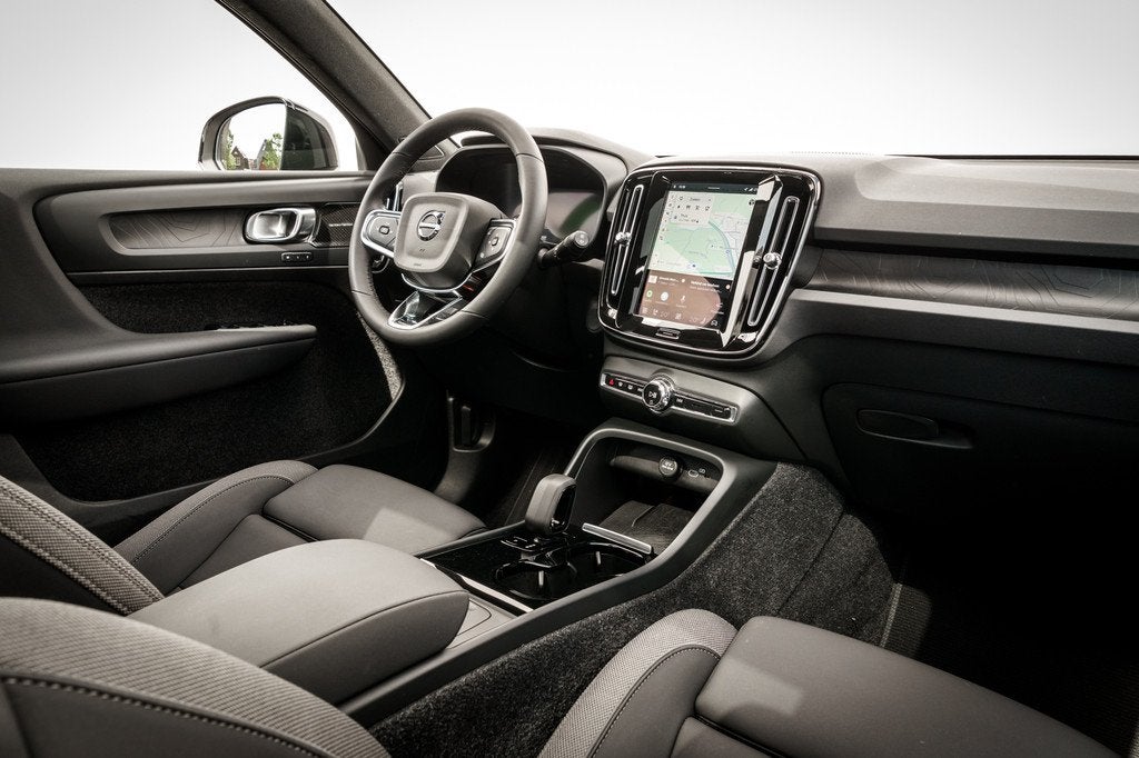 Volvo EX40 Single Motor Extended Range Ultimate | 82 kWh SOH, Auto's, Volvo, Gebruikt, Zwart, 82 kWh, Wit