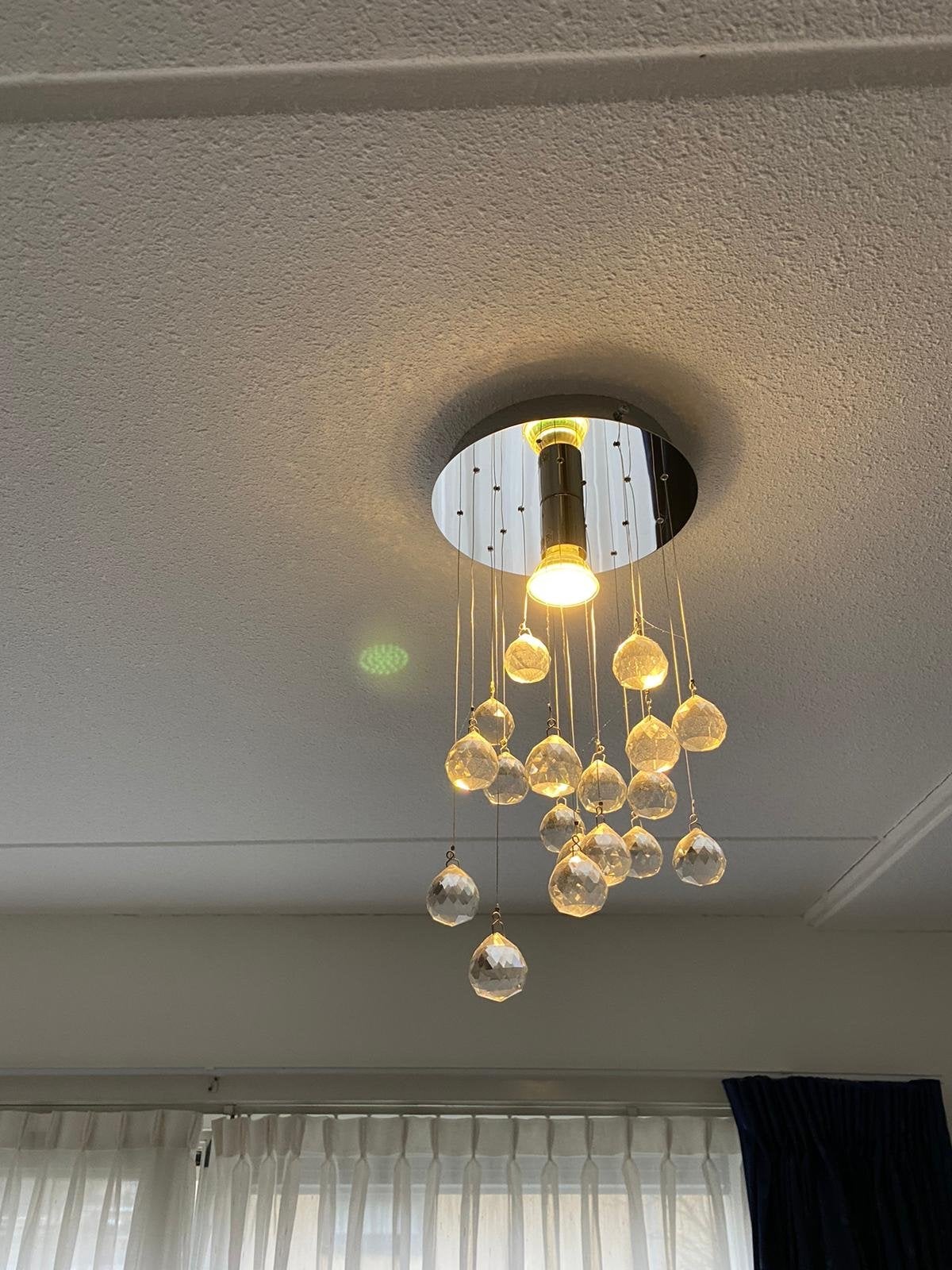 Moderne Plafondlamp met Kristallen Druppels, Huis en Inrichting, Ophalen of Verzenden, Zo goed als nieuw, Metaal, E27 (groot)