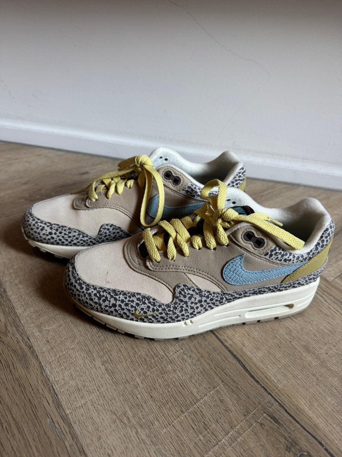 Nike Air Max 1 Safari Cobblestone – Maat 38 – DV3027-001, Beige, Ophalen of Verzenden, Sneakers of Gympen, Zo goed als nieuw