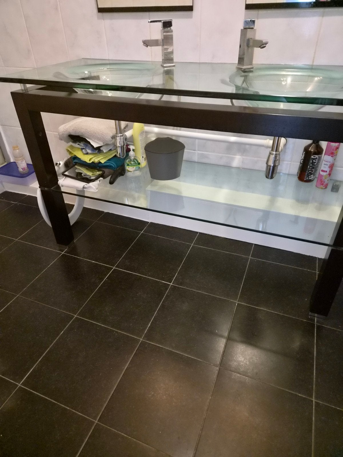 Dubbele wastafel met glazen blad en kranen, Ophalen, Gebruikt, 100 tot 150 cm, 100 tot 150 cm