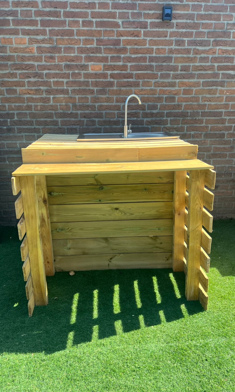Keukenblok van hout, Tuin en Terras, Ophalen, Zo goed als nieuw