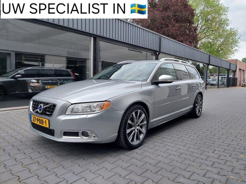 Volvo V70 2.0T R-Edition Origineel NL Goed onderhouden High, Euro 5, Zwart, 4 cilinders, LED verlichting