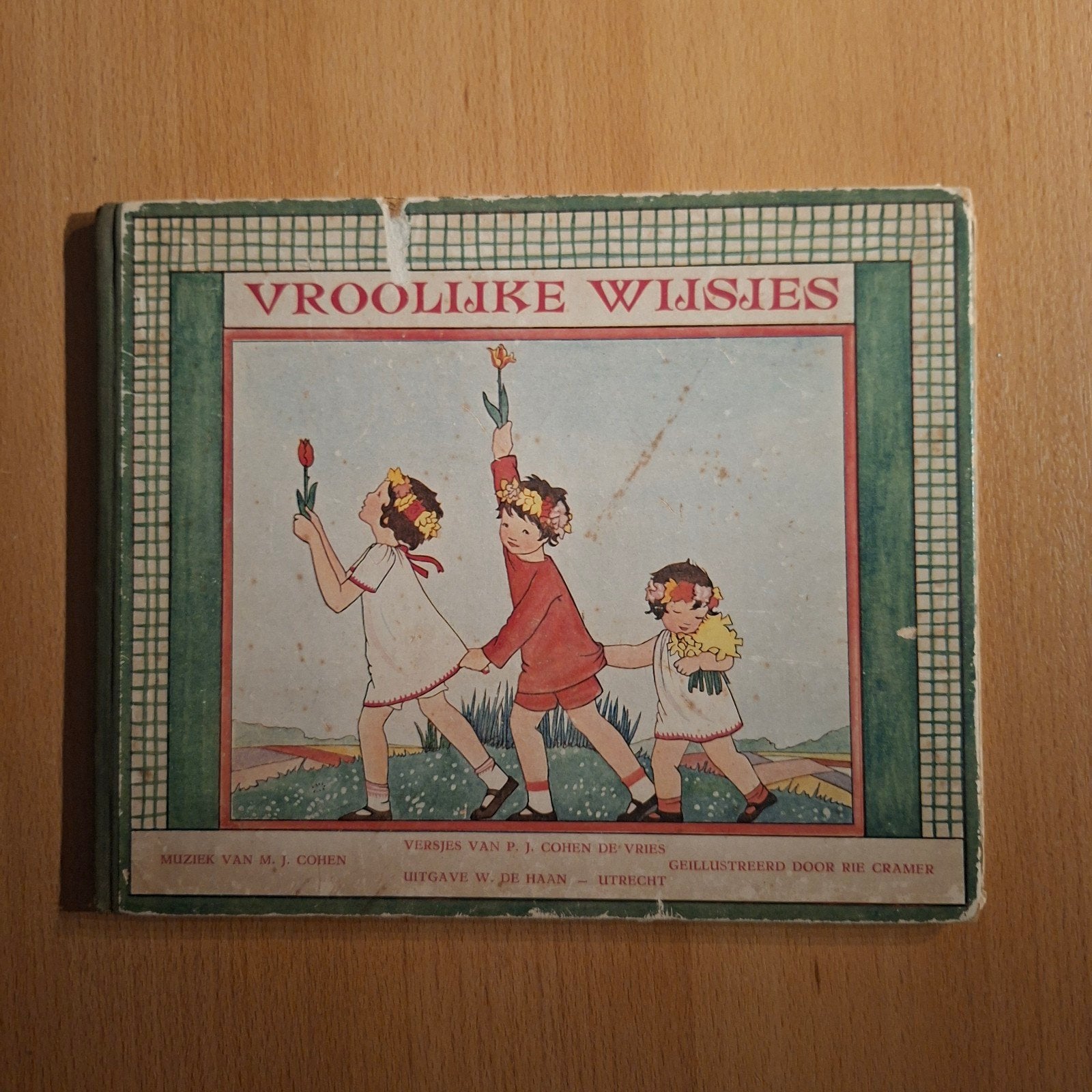 Mooi oud boekje Vroolijke wijsjes 1925, Ophalen of Verzenden, Gelezen