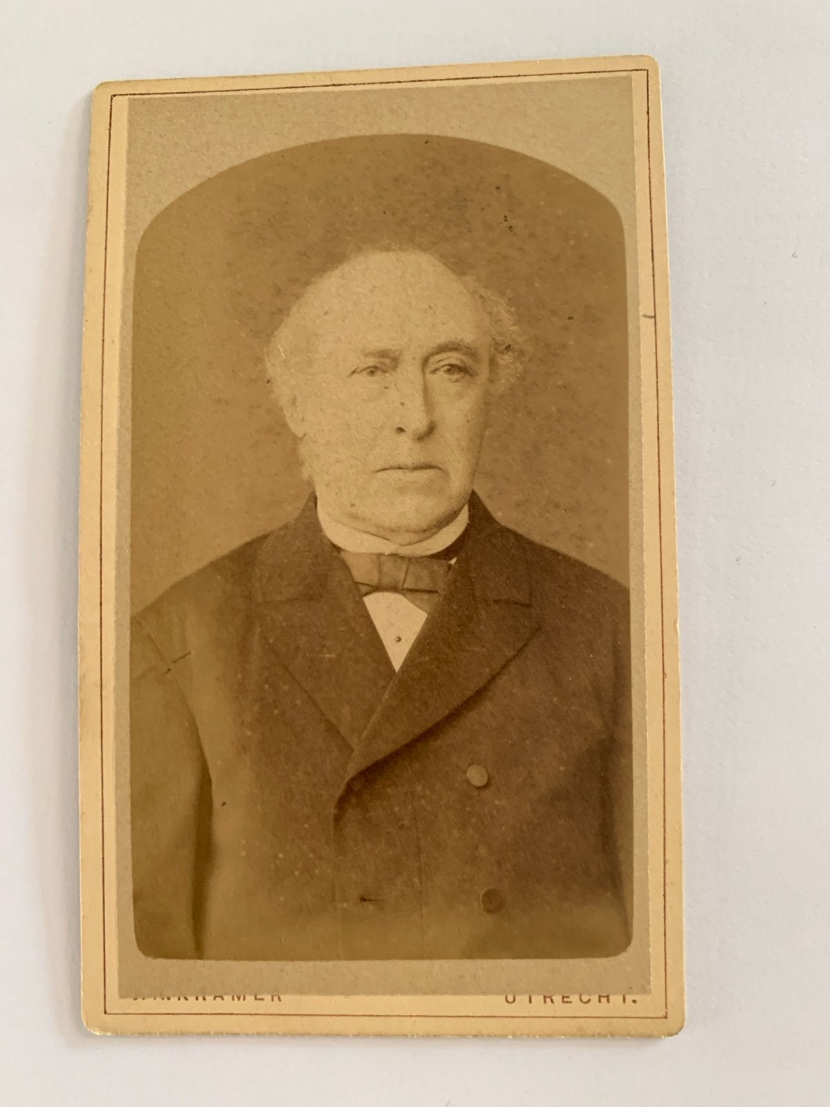 Antieke CDV Foto: Portret van een Heer, Utrecht (voor 1940), Gebruikt, Foto, Ophalen of Verzenden, Voor 1940