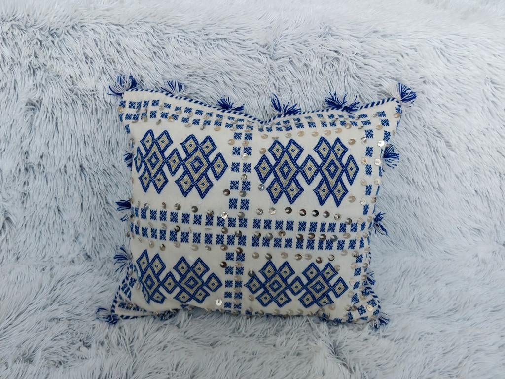 Prachtig Nieuw Handgemaakt Wollen Kussen met Pailletten, Ophalen of Verzenden, Nieuw, Blauw, Vierkant