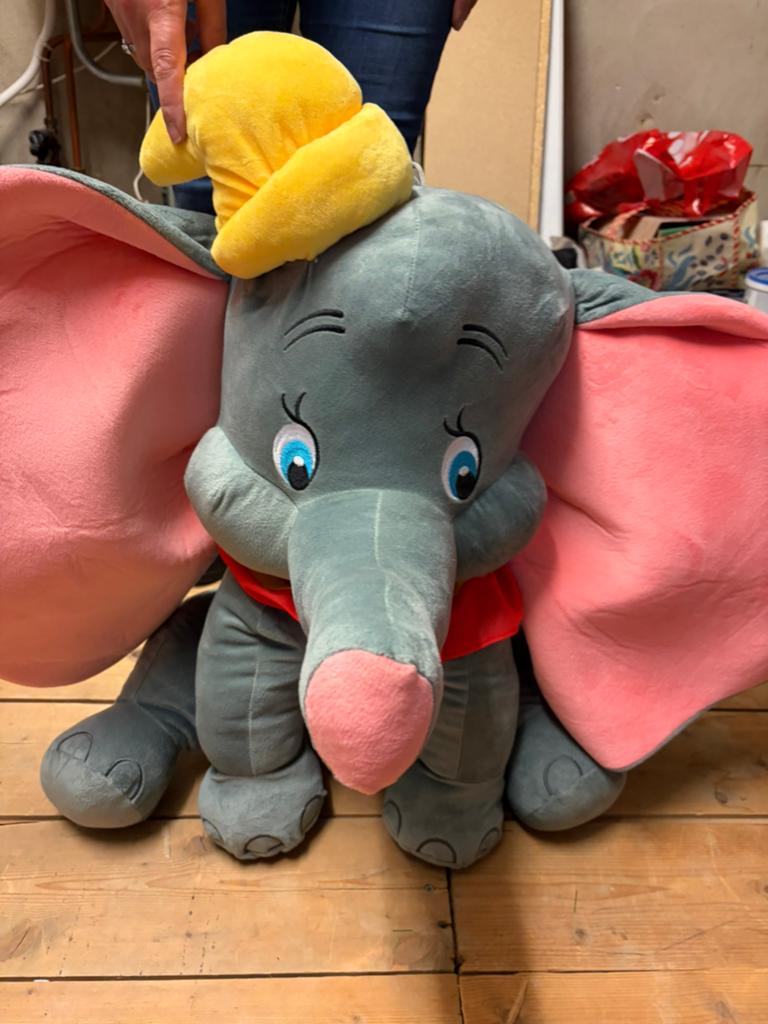 Grote dumbo knuffel, Kinderen en Baby's, Speelgoed | Knuffels en Pluche, Disney, Disney, Nieuw, Ophalen of Verzenden