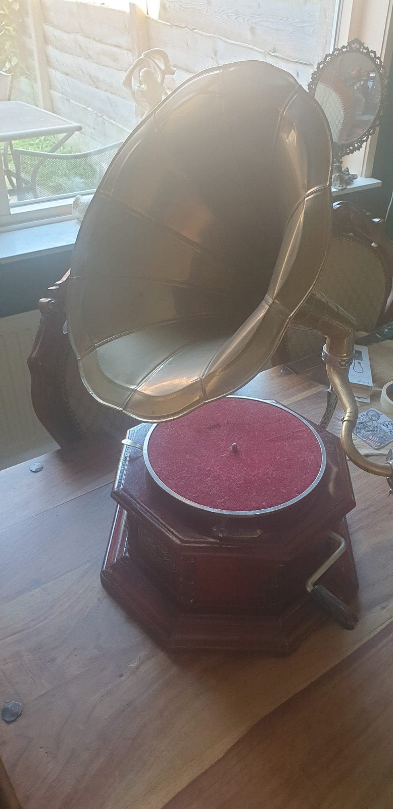 Antieke Grammofoon 'Sound Master' met Hoorn, Ophalen