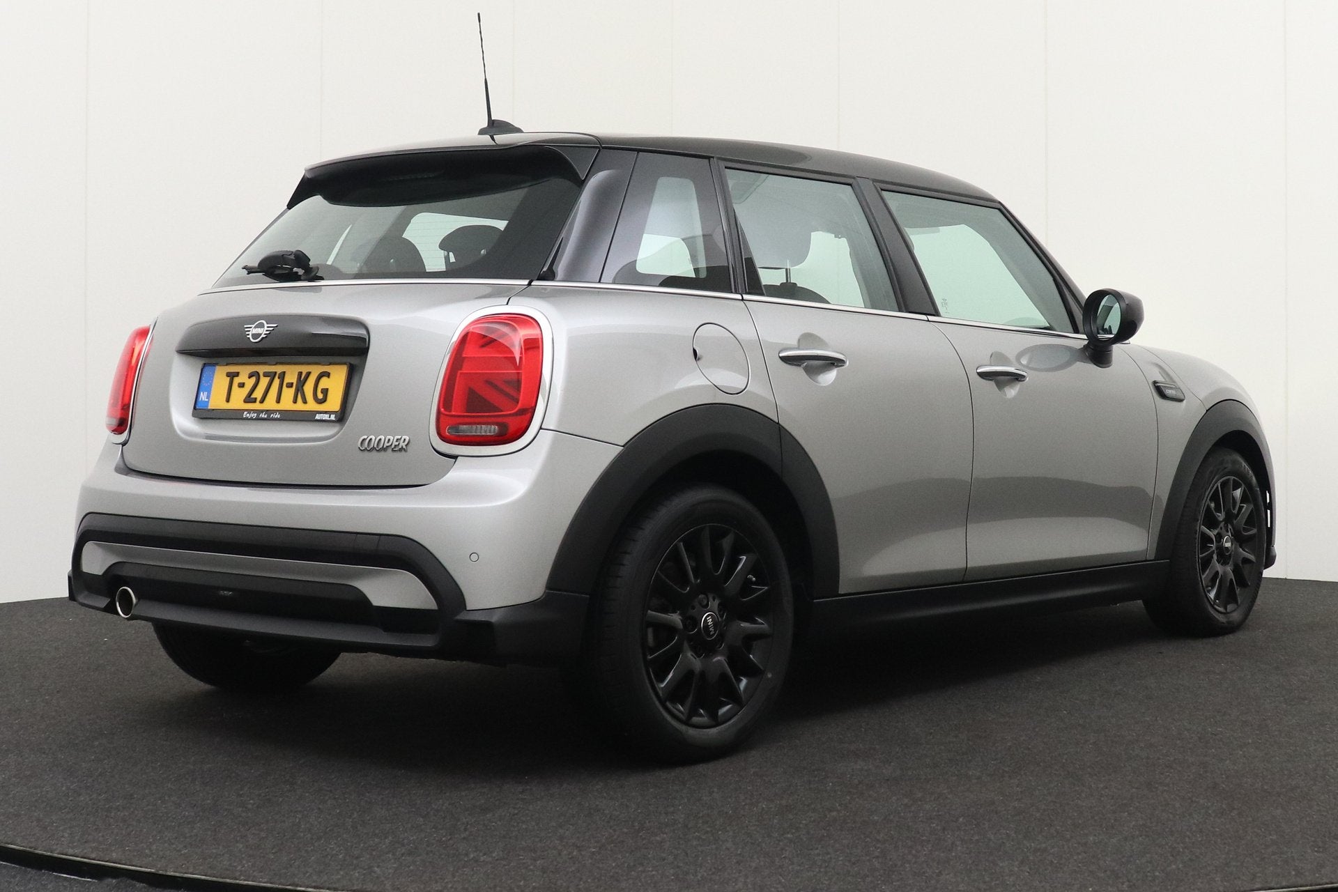 MINI 5-deurs 1.5 136 PK Aut. Cooper Camden Edition Facelift, Dealer onderhouden, Gebruikt, Origineel Nederlands, Bedrijf