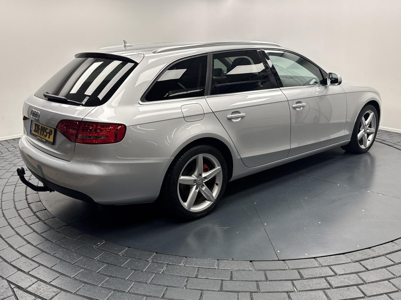 Audi A4 Avant 2.0 TDi Pro Line Navigatie-Cr.contr-Clima-Trek, Auto's, Audi, Euro 5, Gebruikt, Met garantie (alle), A4