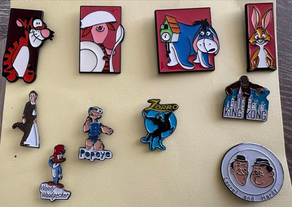 Verzameling van 10 Vintage Cartoon Emaille Pins, Verzamelen, Poppetjes en Figuurtjes, Ophalen of Verzenden, Gebruikt