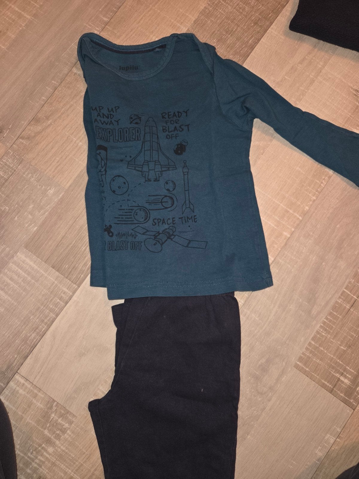 Jupliu pyama shirt en broek maat 92/98, Ophalen of Verzenden, Gebruikt, Jongen, Broek
