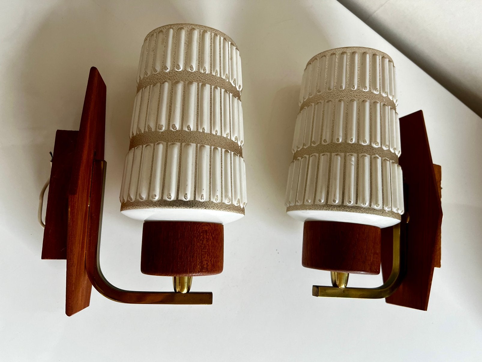 2 MCM Deens Design Teakhout Glazen Wandlampjes Messing 60’s, Ophalen of Verzenden