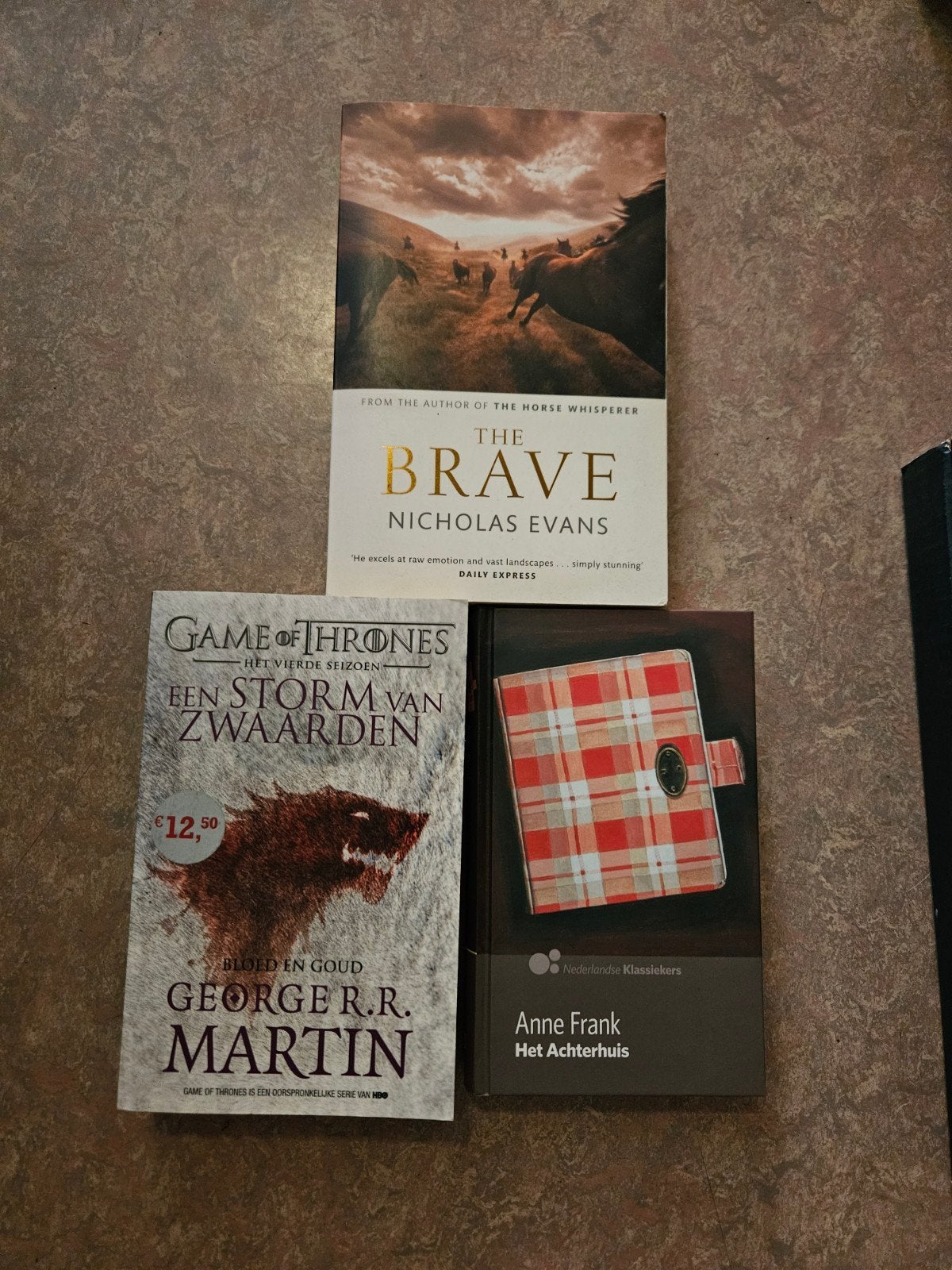 Boekenpakket: The Brave, Game of Thrones, Het Achterhuis, Ophalen, Gelezen, Nicholas Evans, George R.R. Martin, Anne Frank, Nederland