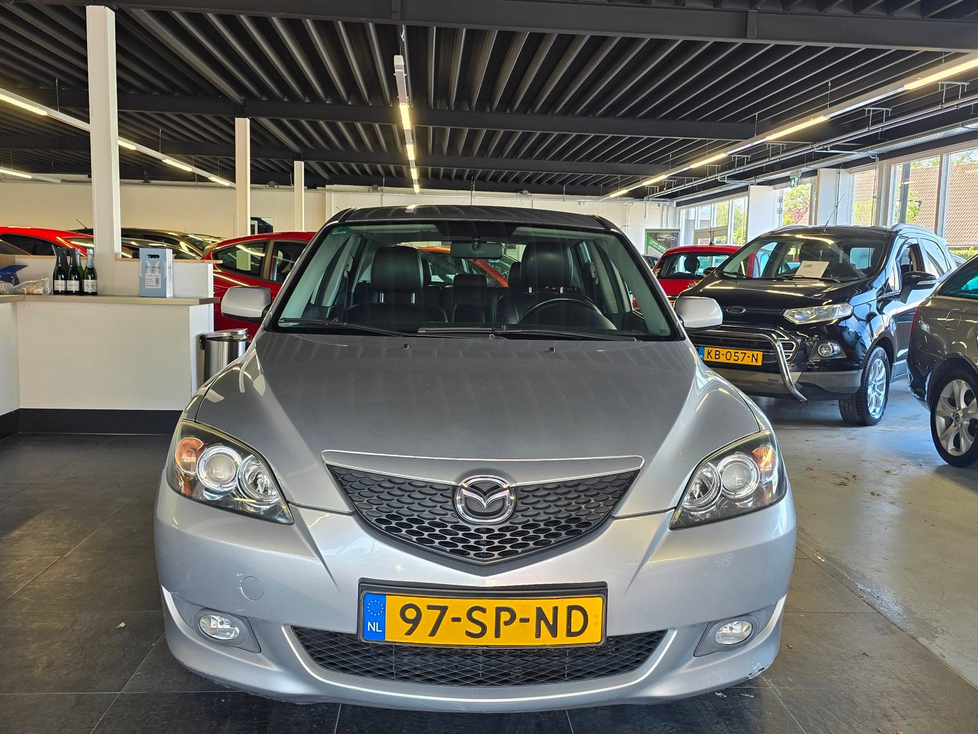 Mazda 3 Sport 1.6 Executive/AIRCO/N.A.P/APK BIJ AFLEVERING/, Auto's, Mazda, Voorwielaandrijving, 1160 kg, Gebruikt, Zwart