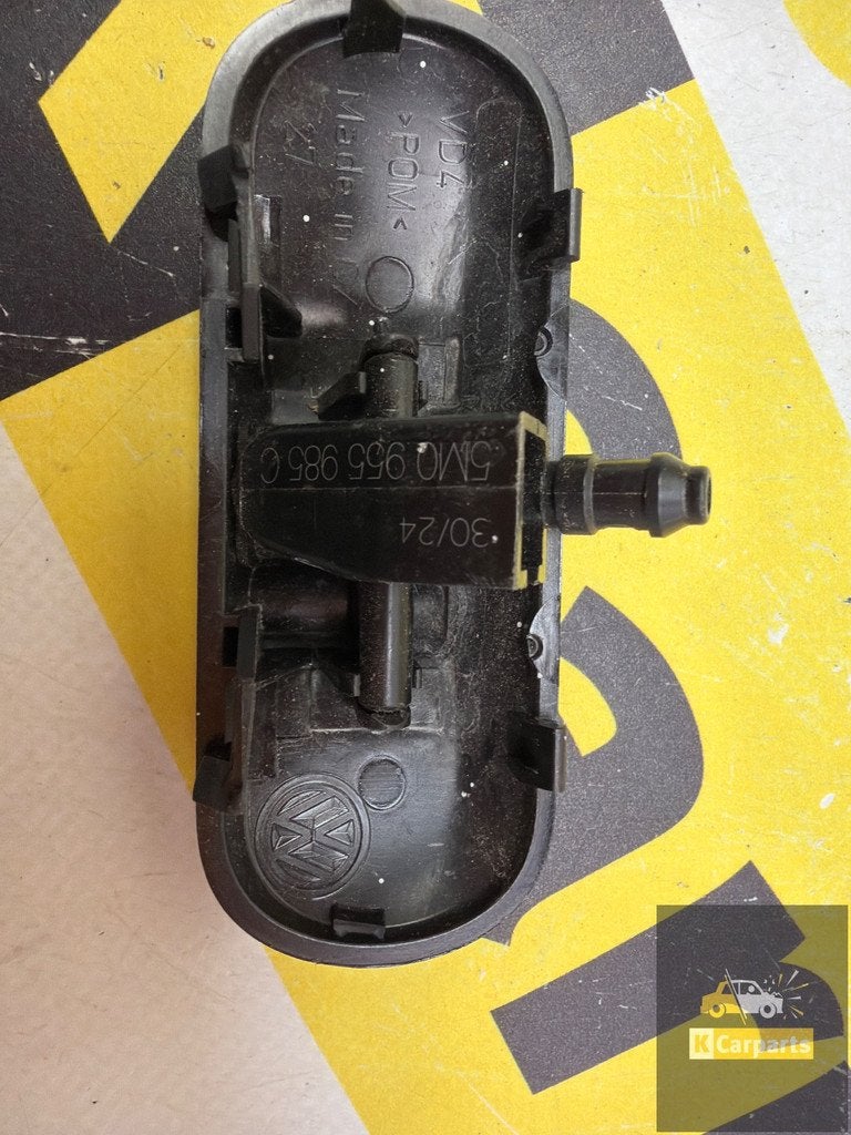Ruitensproeier voor 5M0955985C, Gebruikt, Volkswagen, Volkswagen AG, Berliner Ring 2
38440  Wolfsburg, DE