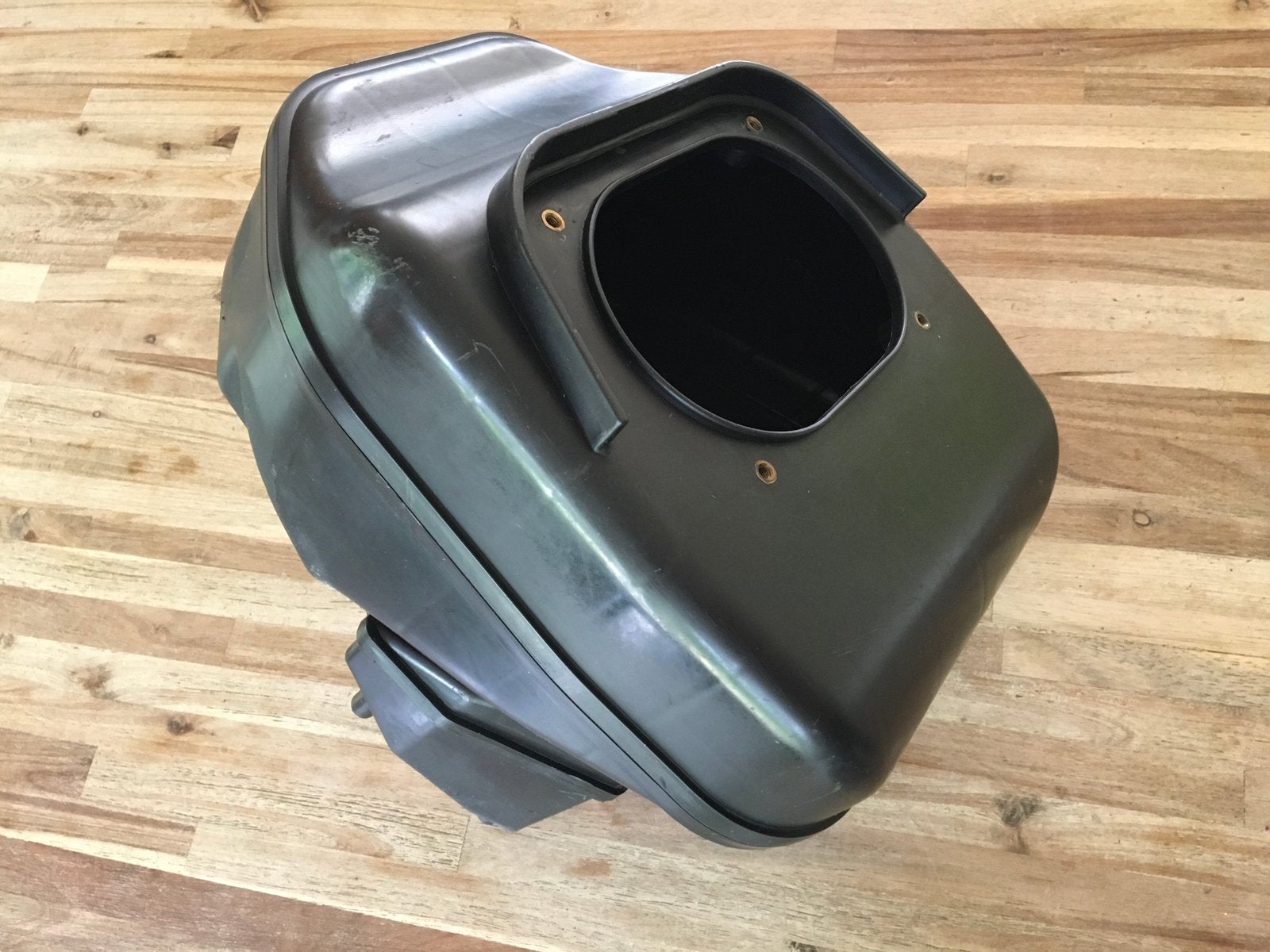 Airbox / luchtfilterhuis Hyosung GT650, Ophalen of Verzenden, Zo goed als nieuw