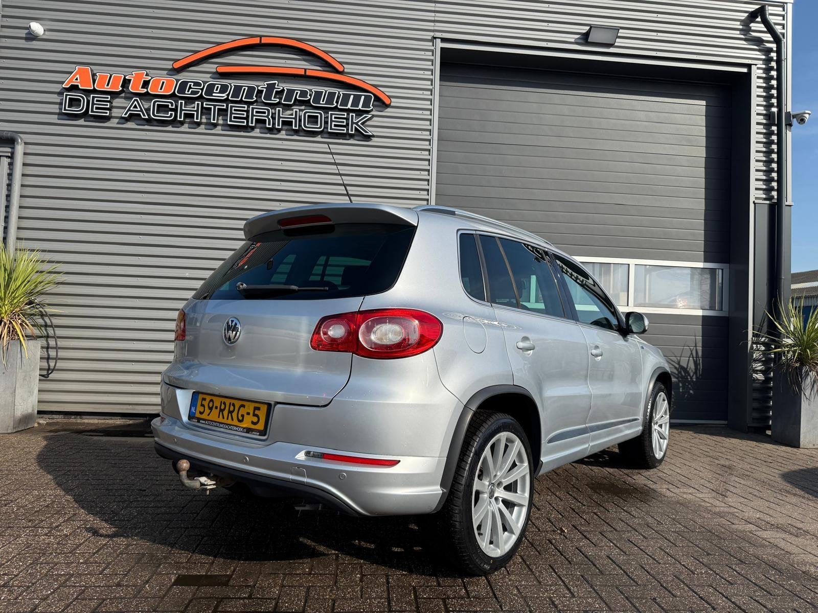 Volkswagen Tiguan 1.4 TSI Sport&Style R-LINE*Trekhaak*Stoelv, Auto's, Voorwielaandrijving, Euro 5, Zwart, 4 cilinders